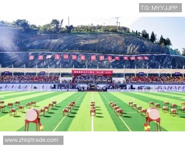 97年足球明星赛回顾:激情四溢的绿茵场上那些难忘的瞬间与传奇球星 97年足球明星赛回顾:激情四溢的绿茵场上那些难忘的瞬间与传奇球星