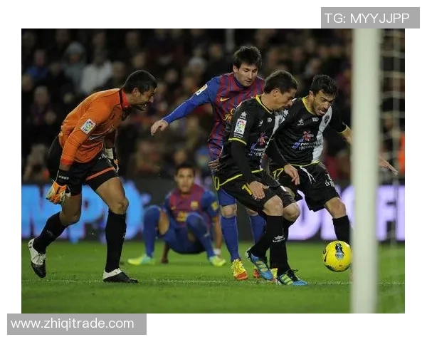 足球评论：重庆足球队的包夹得失